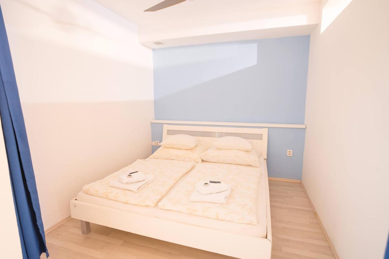 Apartment Vodni With Parking Brno Buitenkant foto