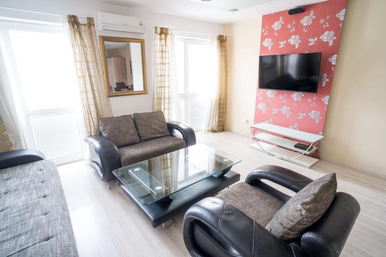 Apartment Vodni With Parking Brno Buitenkant foto