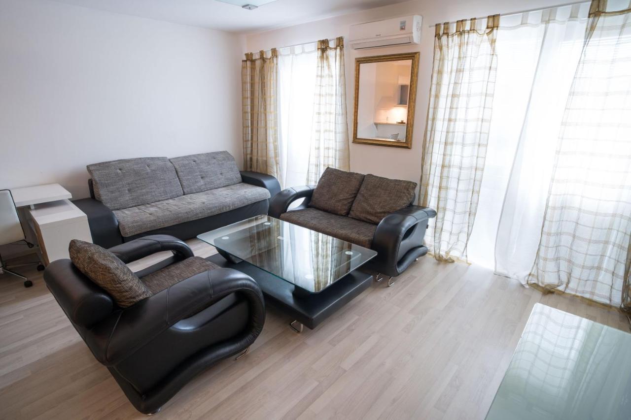 Apartment Vodni With Parking Brno Buitenkant foto